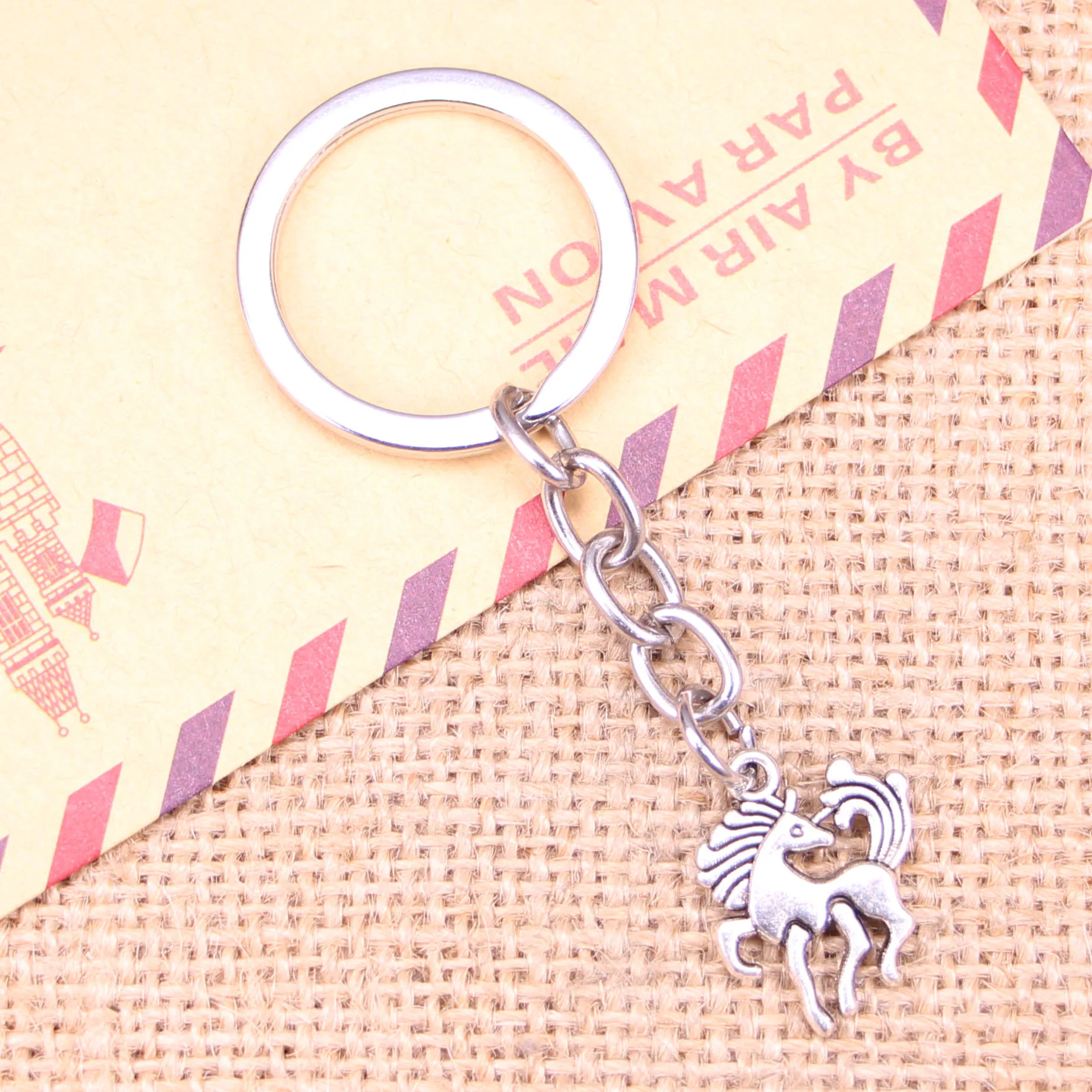 

20pcs New Fashion Keychain 19x25mm horse unicorn Pendants DIY Men Jewelry Car Key Chain Ring Holder Souvenir For Gift