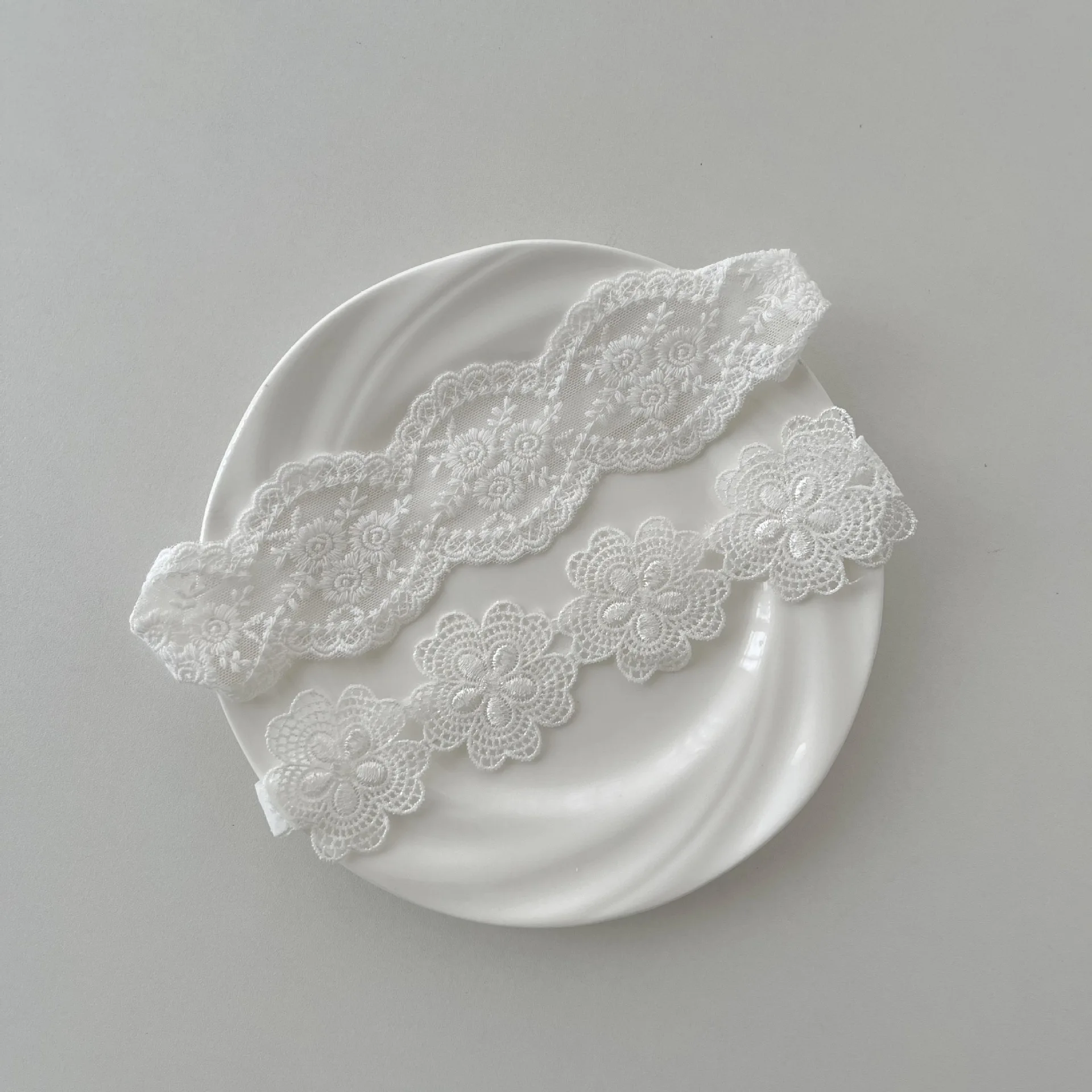 

Повязки на голову для маленьких девочек 1 шт., кружевные повязки на голову с цветами для маленьких девочек и принцесс, головные уборы для фотографирования новорожденных, аксессуары для волос для маленьких девочек