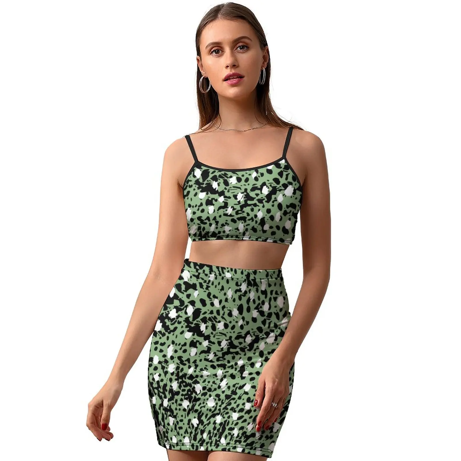 Повседневный комплект с юбкой леопардовым принтом