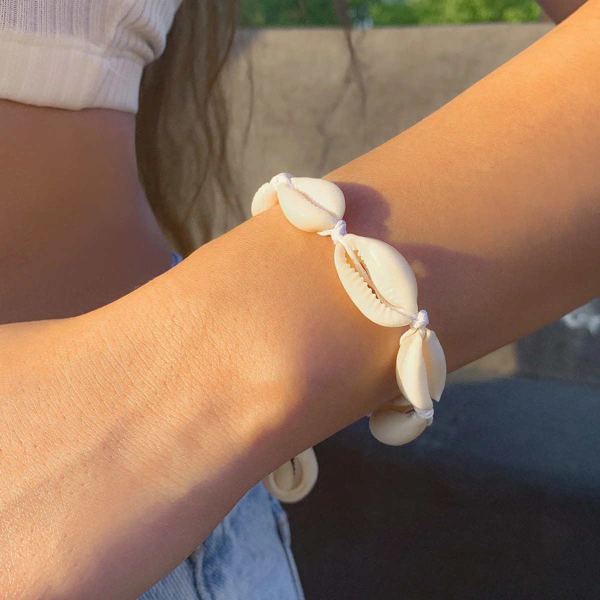 

Креативные украшения ручной работы из натуральной ракушки для пляжа, плетеный браслет из ракушек, женские и мужские аксессуары, бусины из н...