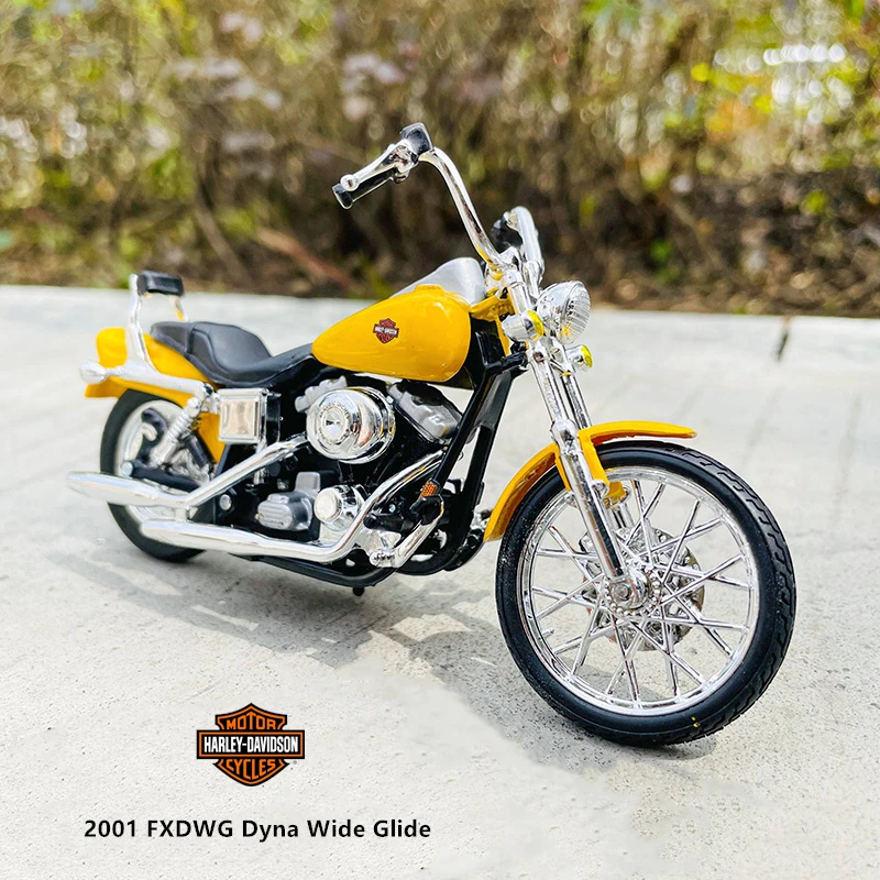 Мотоциклетная модель Maisto 1:18 Harley-Davidson 2001 FXDWG Dyna широкий скользящий сплав Коллекция
