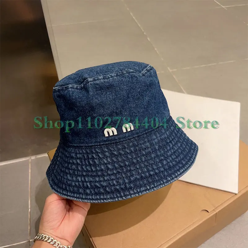 

Bucket Hat 802242 Fashion luxury Embroidery Letter design Fisherman Hat Men and Women Retro Leisure Outdoor 2023 Sunshade Hat