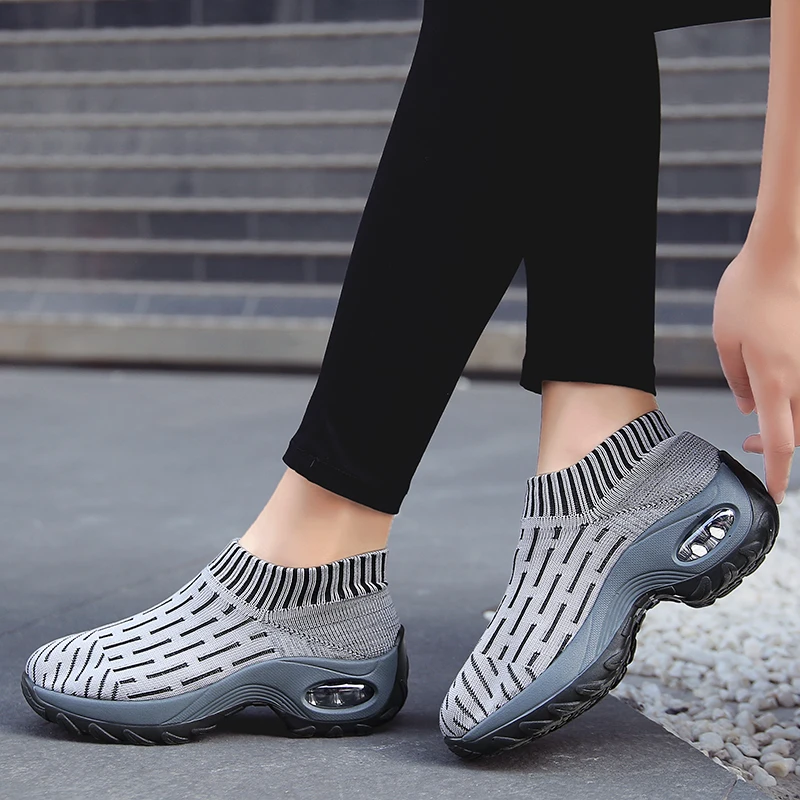 Walking Shoes Women Casual Sneaker Wedge Heel Fashion Shake Shoes Air Cushion Tennis  Soft-sole Socks Shoes