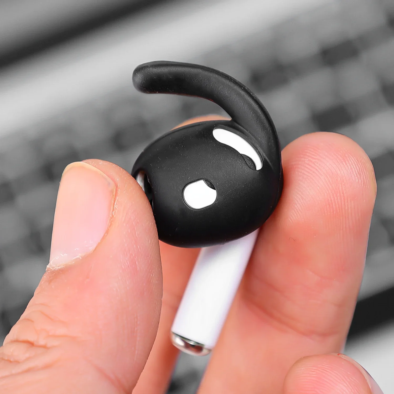 Силиконовые амбушюры для наушников AirPods 4 цвет в ассортименте