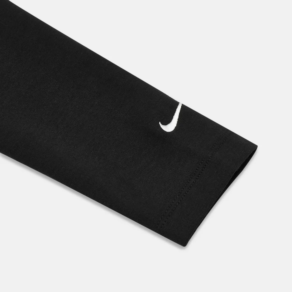 Фото Женская вязаная куртка Nike IM8380 010 с капюшоном на молнии, вышитым логотипом Swoosh, разрезами на манжетах, повседневная спортивная верхняя одежда, черно-белая. №3