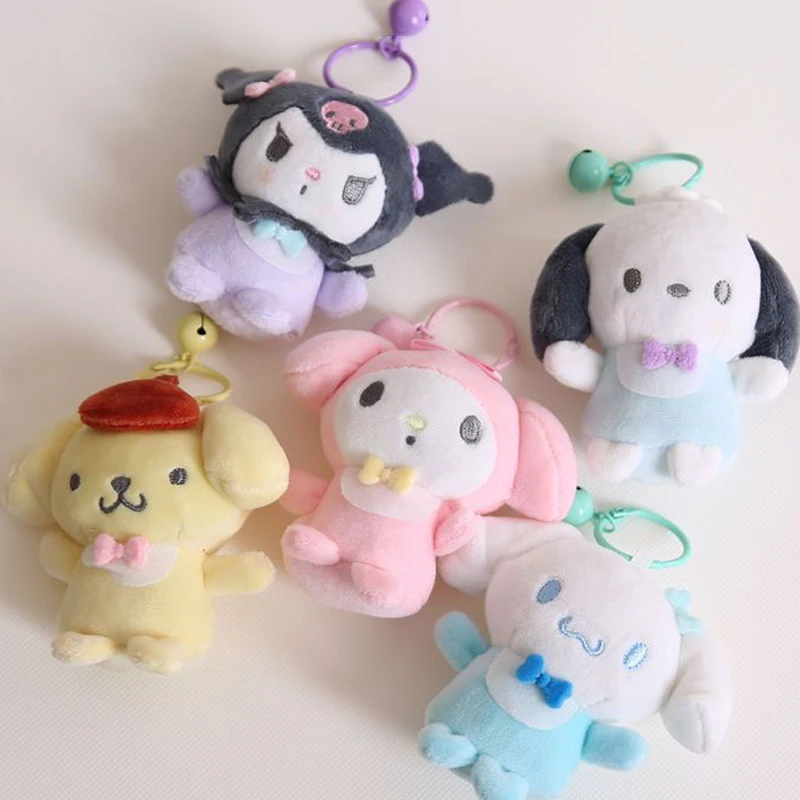 

Sanrioed плюшевый брелок для ключей Kawaii Мультфильм Аниме почтовый Коричный курол Kuromi подвеска рюкзак украшение милая девушка сладкий подарок н...