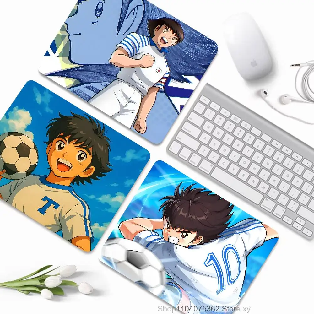 Фото Коврик для мыши Anime C-Captain Tsubasa-a, небольшой коврик для мыши с замком LockEdge для геймеров, прямоугольный противоскользящий резиновый коврик для компьютерного стола №2