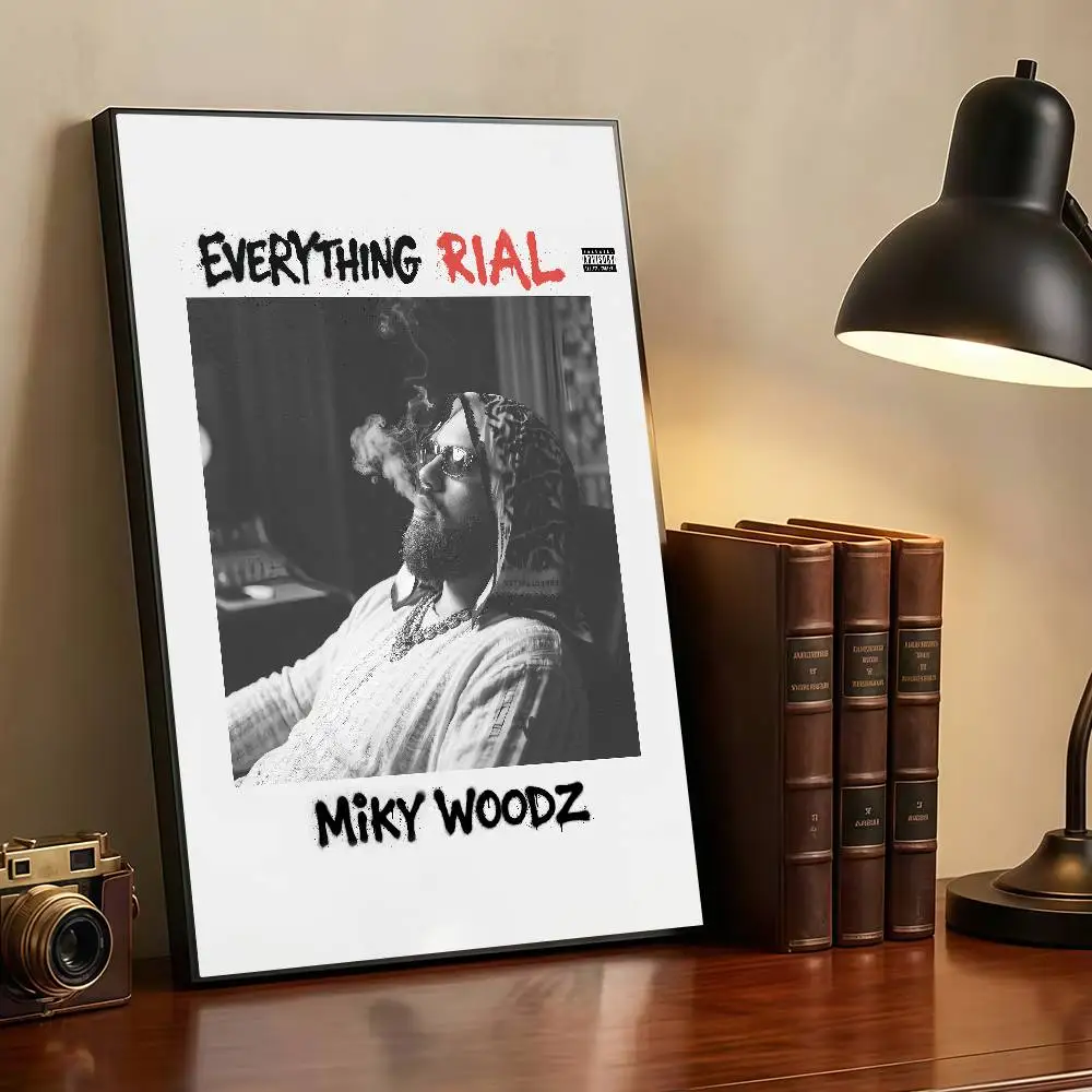 Фото Самоклеящиеся плакаты-наклейки M-Miky Woodz Verything RIAL подходят для безрамного декора стен в комнате. №3