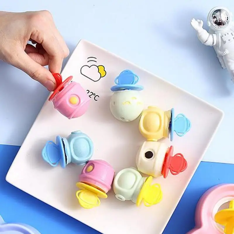 

Kitchen Gadgets Ice Cream Ball Maker Soft And Tough Children's Ice Cream Maker Durable Silicone Ice Lattice Kitchen Accessories