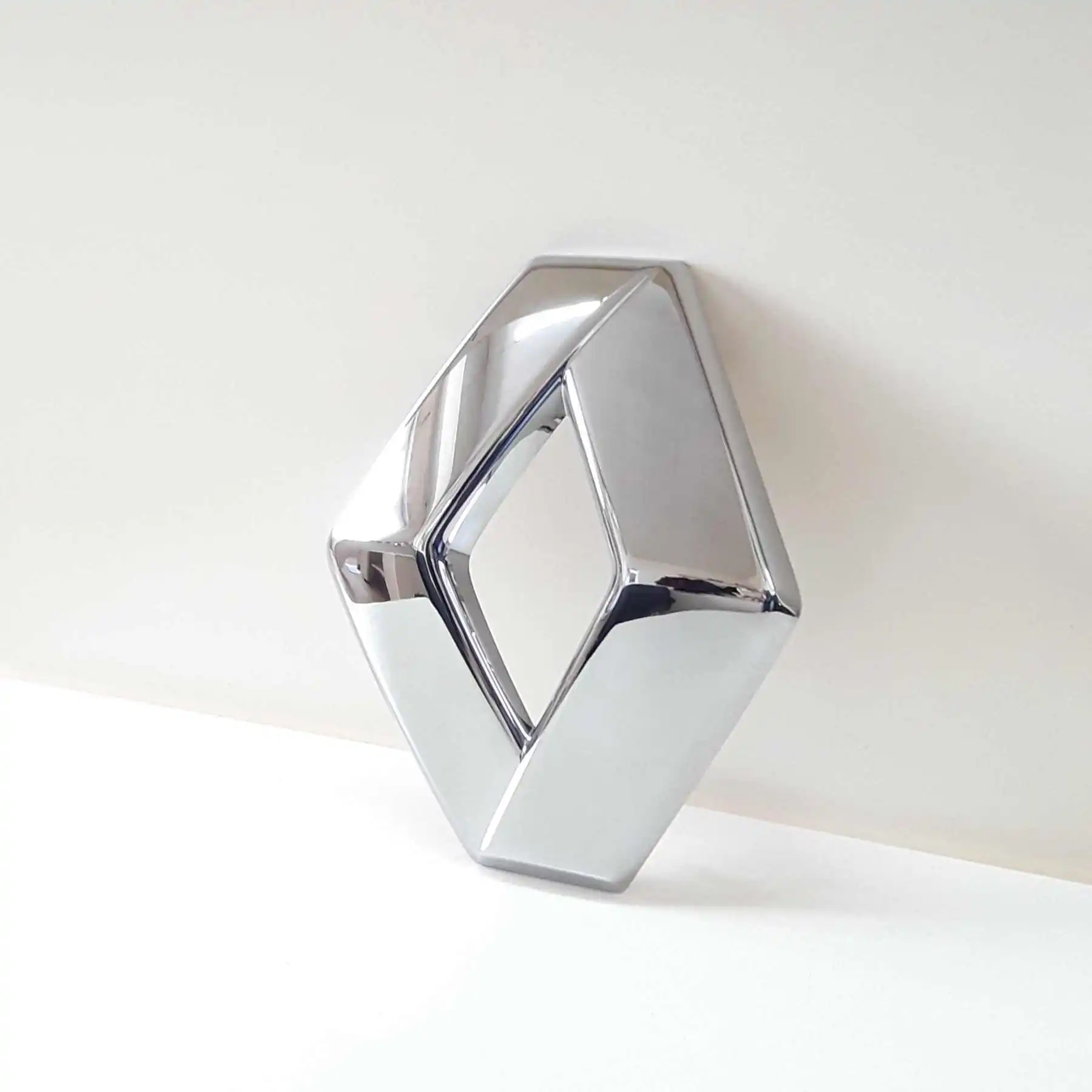 Передняя решетка радиатора для Renault Clio 4 Fluence хромированные аксессуары стайлинга