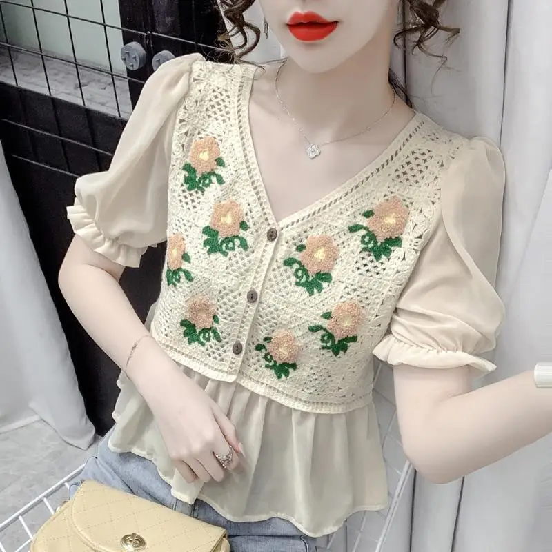 

Female blouse summer new Korean retro foreign flower chiffon stitching short -sleeved v neck loose short shirt women's top