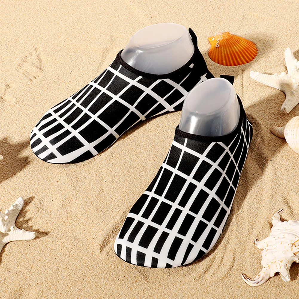 

Beach Water Shoes Quick-Drying Swimming Aqua Shoes Seaside Slippers Surf Upstream Light Sports Pool Water Shoes Sneakers