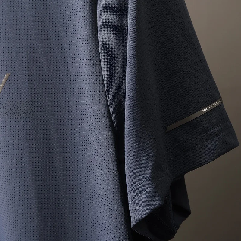 Внешняя торговля Мужская одежда Отрежьте бирку Футболка с коротким рукавом