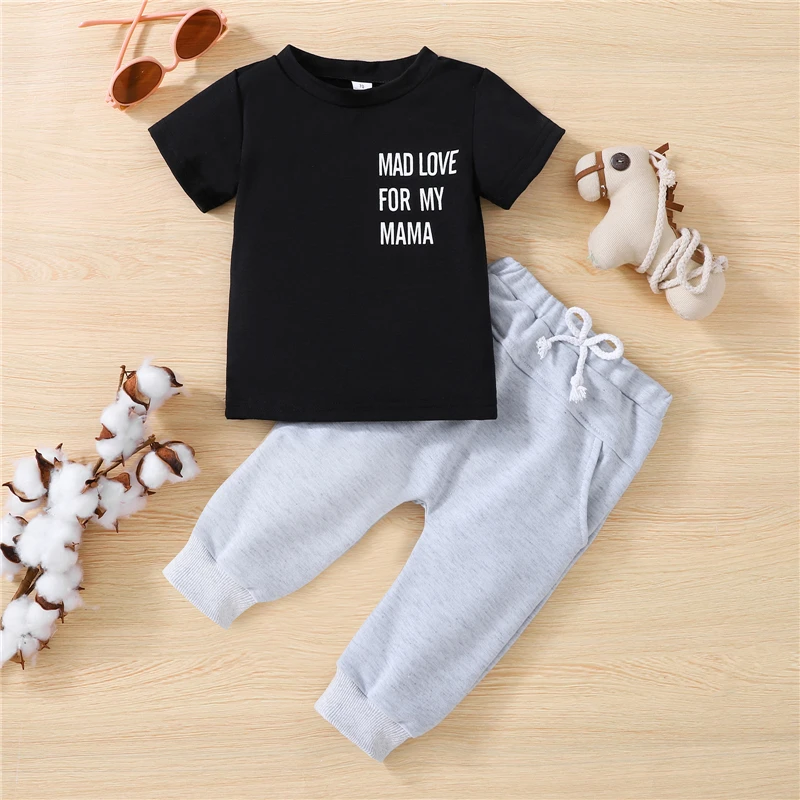 

Футболка с коротким рукавом и круглым вырезом, с буквенным принтом