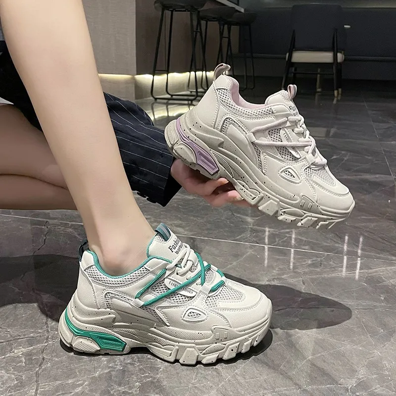 

Кроссовки женские массивные на платформе, Вулканизированная подошва, на шнуровке, обувь для тренировок, черные, на весну