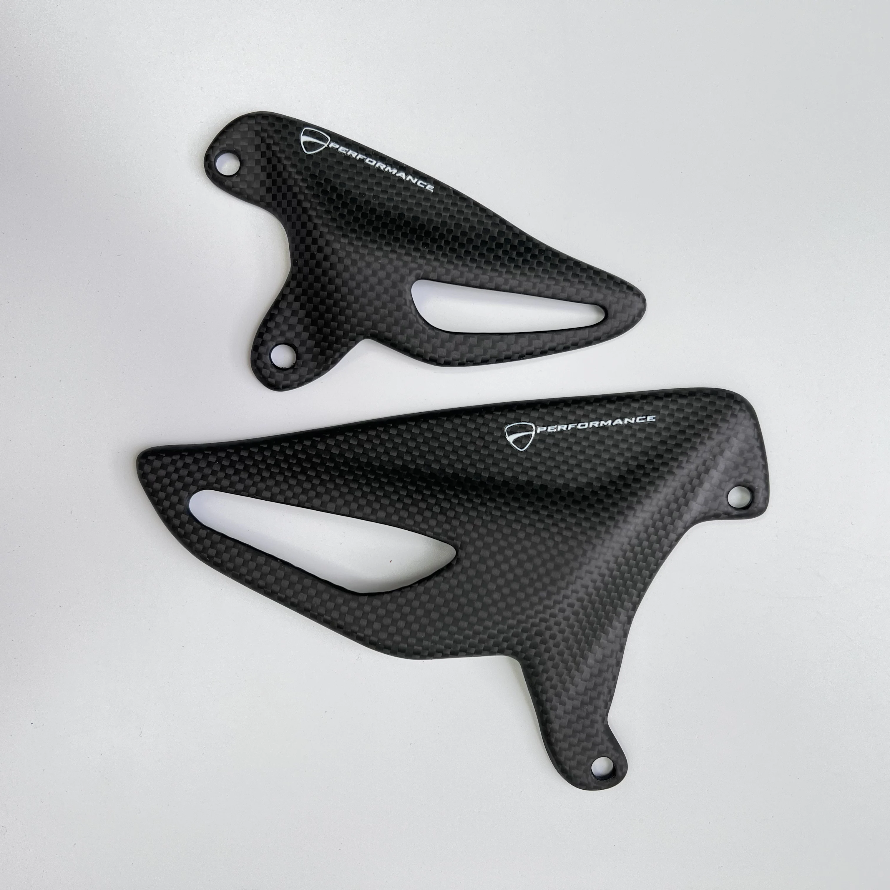 

Защита Пятки Из Карбона Для Мотоциклов DUCATI Panigale V4/S/R, Streetfighter V2 V4/S 2018-2024