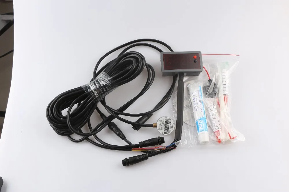 

non contact explosion-proof ultrasonic tank truck level sensor for truck/car/vehicle diesel fuel oil tank monitoring