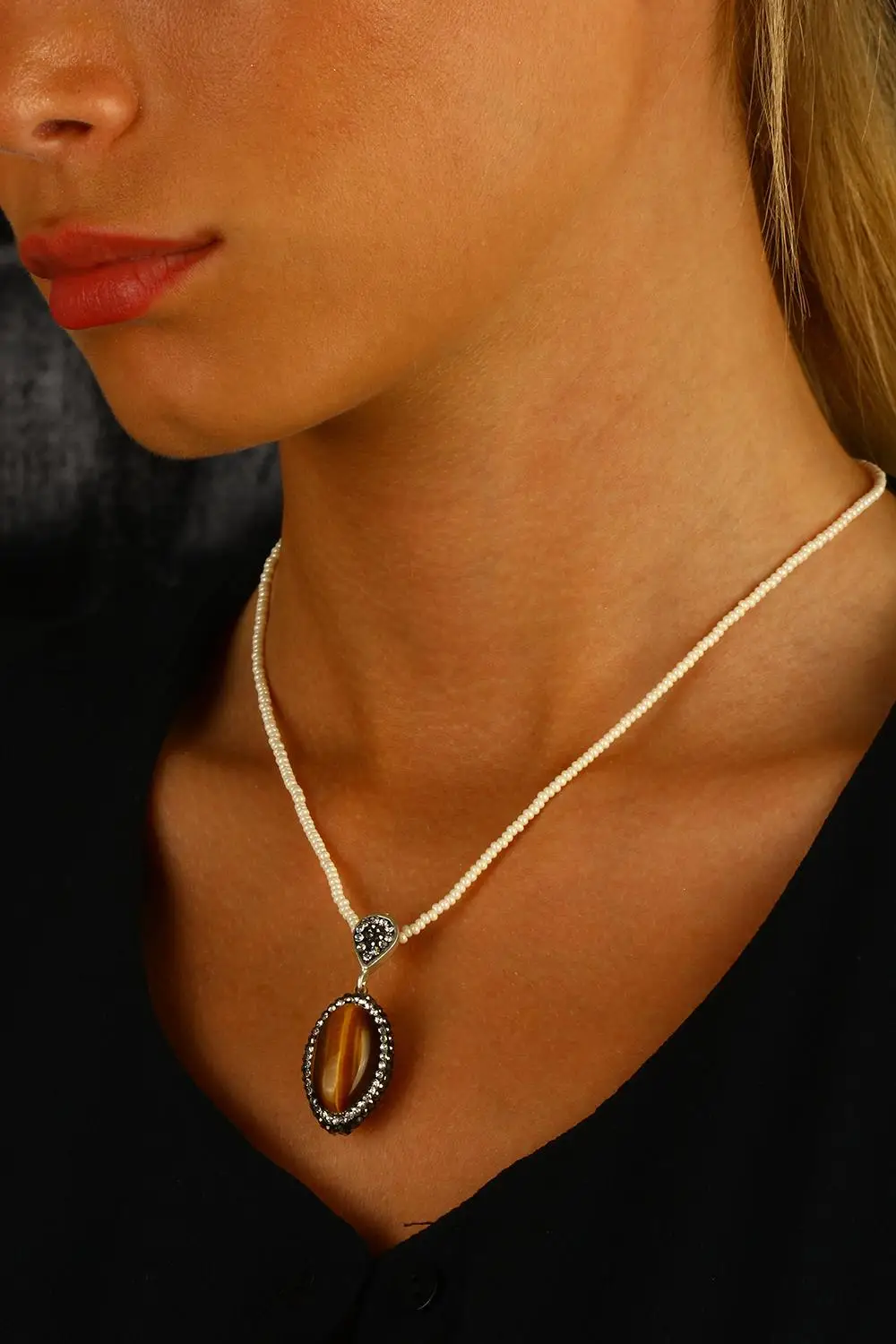 

Natural stone Women 'S Tiger 'S Eye Necklace Z121Ar130