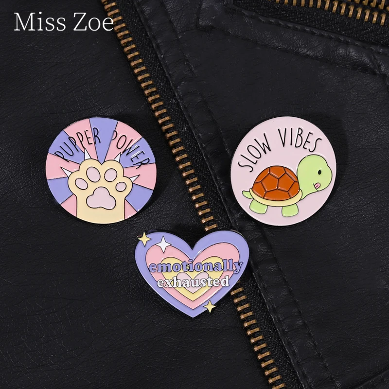 

Purple Cat Claw Turtle Enamel Pin Adjust Emotions Brooches Lapel Badges Decorative Backpack Pins Jewelry Gift Lovers Friend