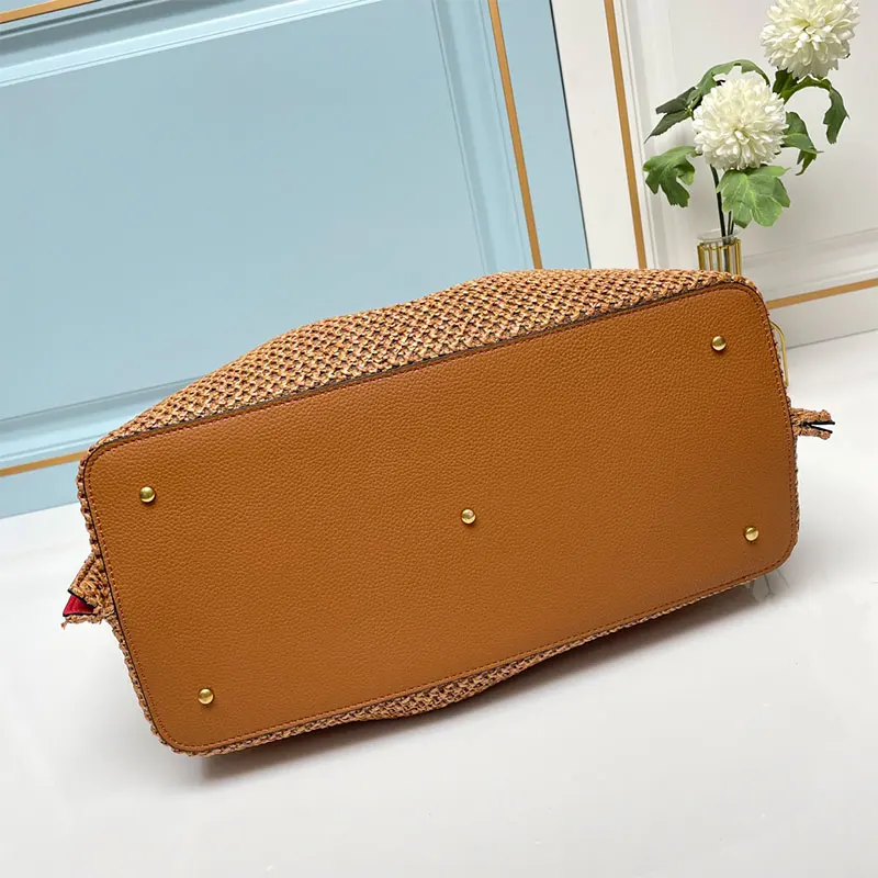 Straw Woven Tote Bag Large Capacity Travel Shopping Bags High Quality Leather Canvas Handbag Fashion Design Shoulder crossbody