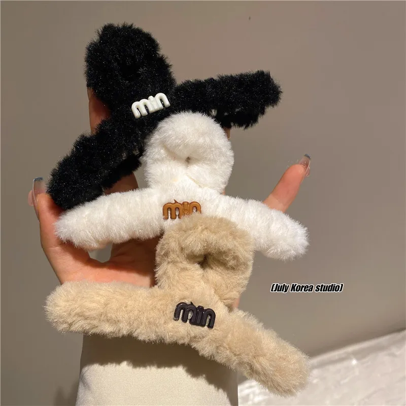 

Lamb Hair Clip Back Head Clip Headdress Premium Touch Autumn/Winter Plush Hair Clip Shark Clip Hair Clip Hair Accessories