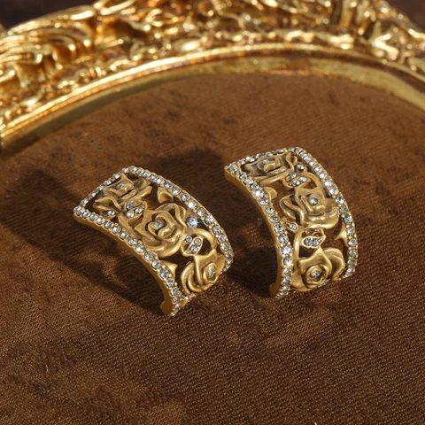 Сережки-гвоздики LOVE GREEN LIVE GREEN с розой из меди