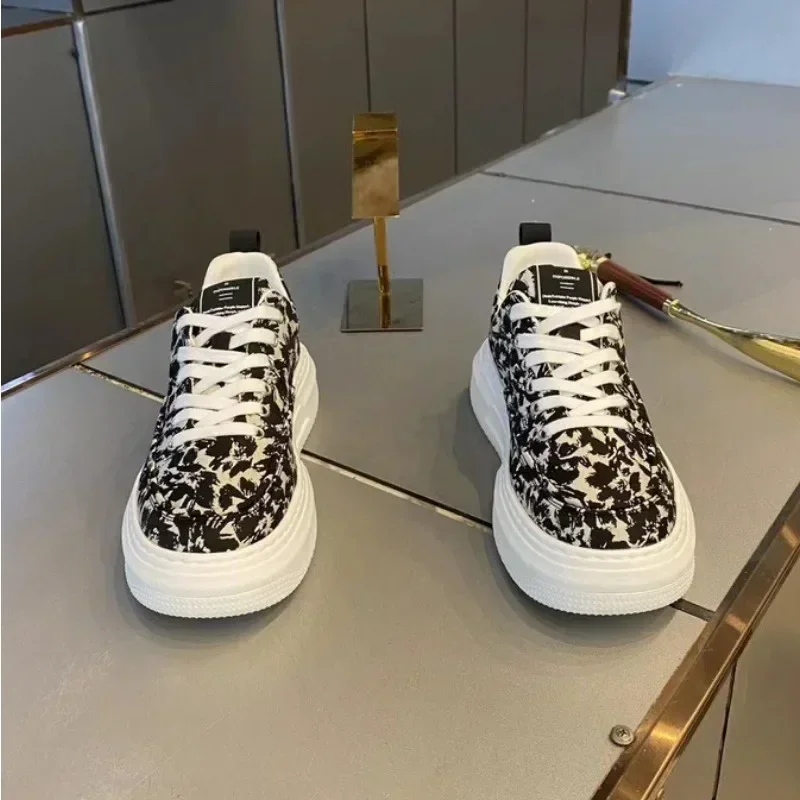 Мужские кроссовки размер 39 - 44 цвет в ассортименте