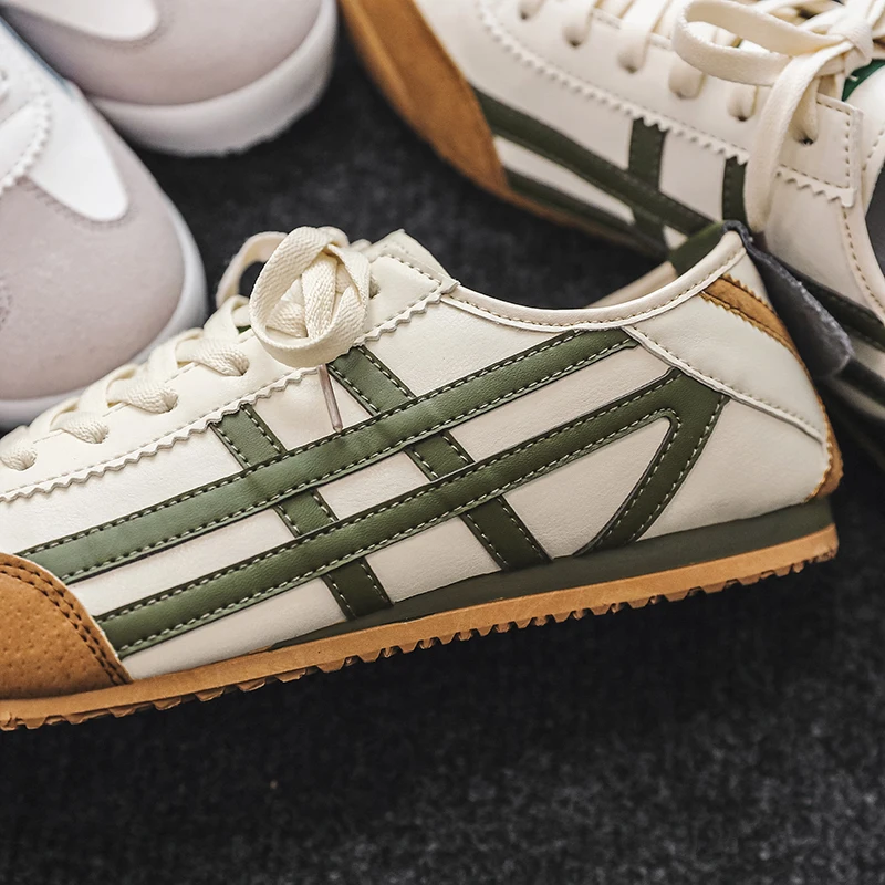 Рисунок 5 - Мужская спортивная обувь