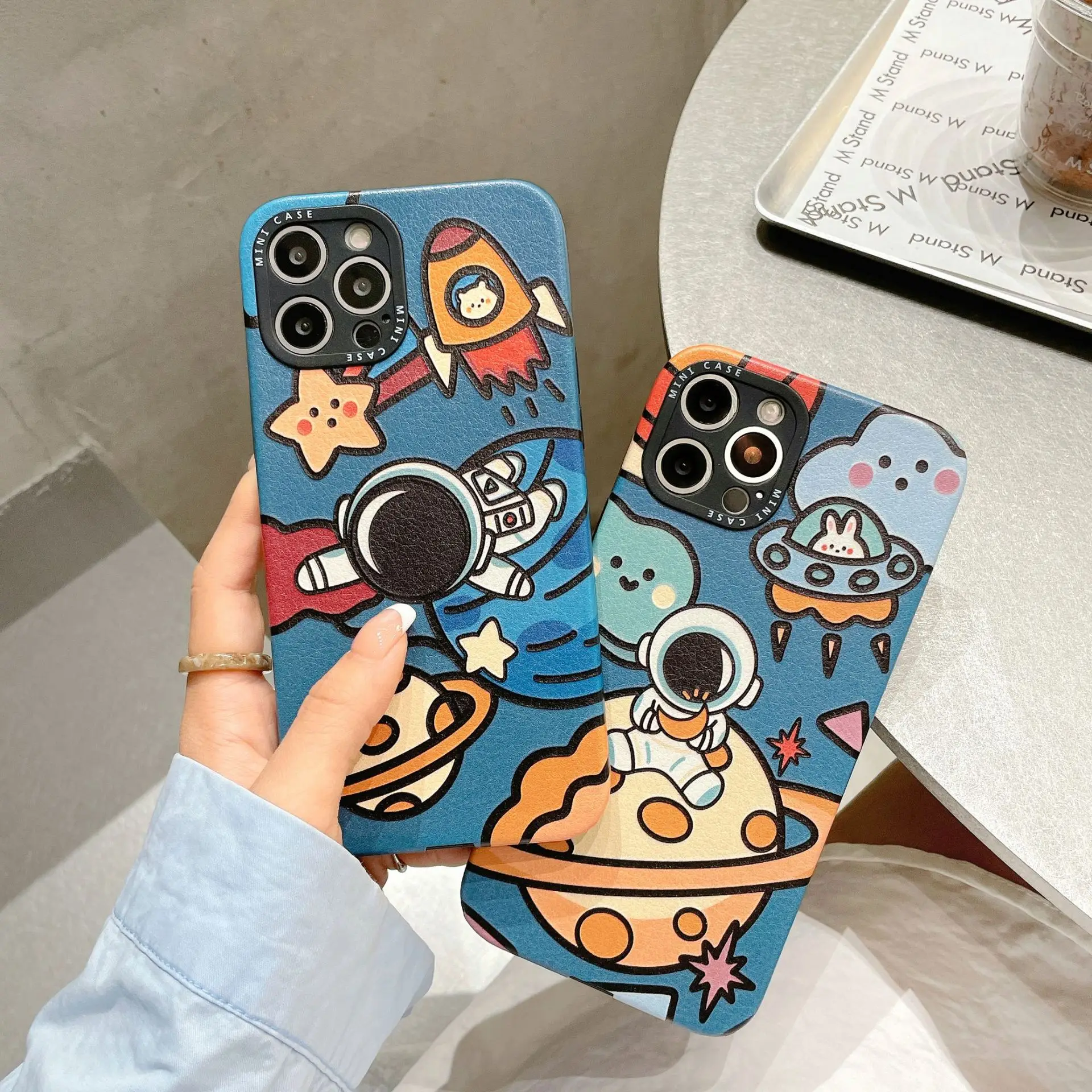 

Мягкий бампер, задняя крышка для IPhone 14 Pro Max 11 12 Pro 13 Pro Max, милый чехол для телефона с астронавтом и ремешком