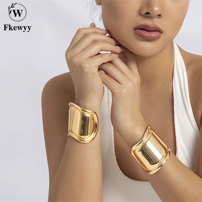 

Fkewyy Vintage Fashion Alloy Women Bracelet Bohemian Luxury Designer Jewelry Bracelet Gothic Accessories Sorority Cuff Bracelets