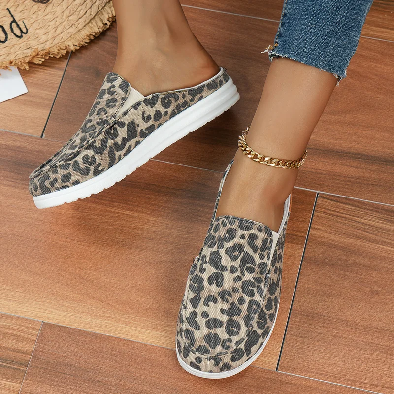

2022 NEW Women's Shoes AutumnLarge Size Leopard Print Platform Women Casual Shoes Sneakers Women Leather Flats