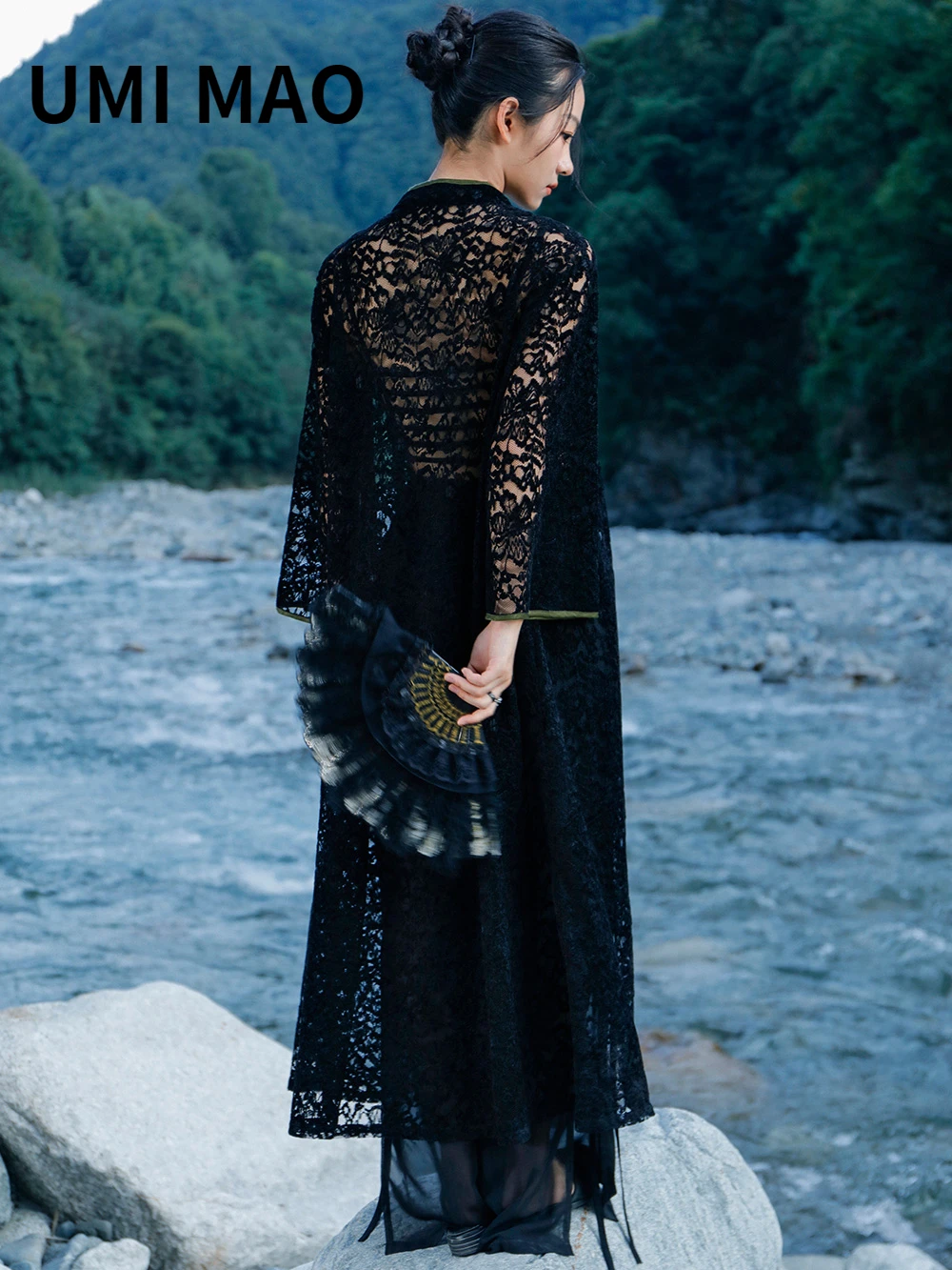 

UMI MAO New Chinese Style Buckle Outer Cardigan Women's Thin Hollow Lace Dark Long Air Conditioning Shirt Coat Women Femme