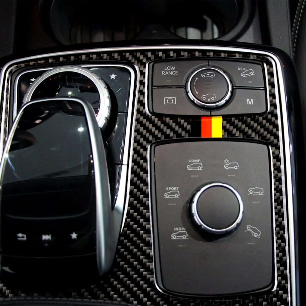 

Отделка центральной консоли из углеродного волокна для GLE/GLS