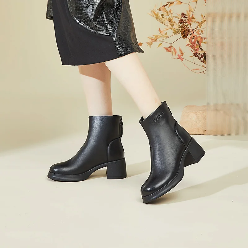 

Kangnai Ankle Boots Women High Heels Short Plush Cow Leather Back Zip Round Toe Platform Flats Winter Female Mother Shoes