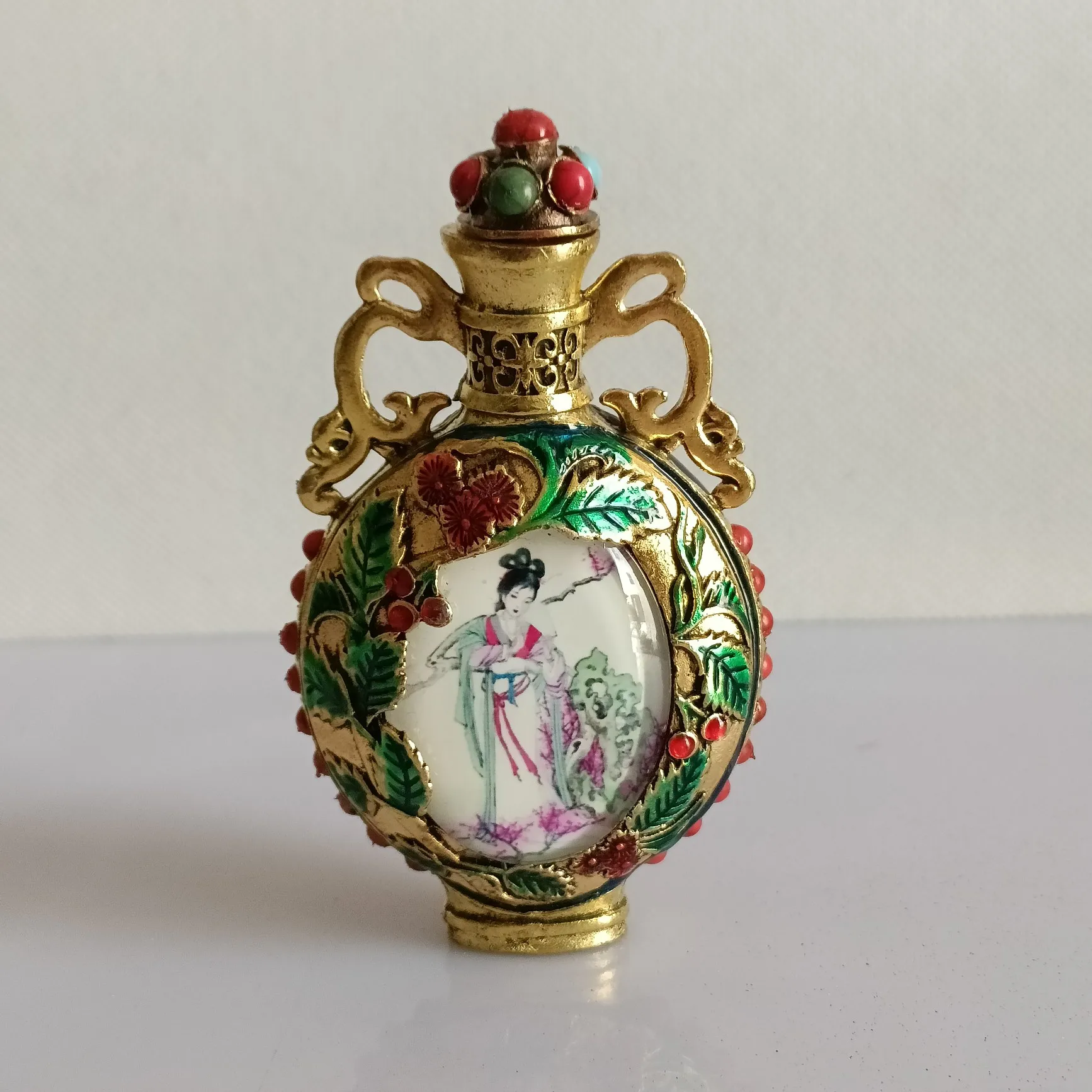 

China Elaboration Tibetan Silver Statue Inlay Noctilucent Gems Bottle Metal Crafts Home Decoration#25