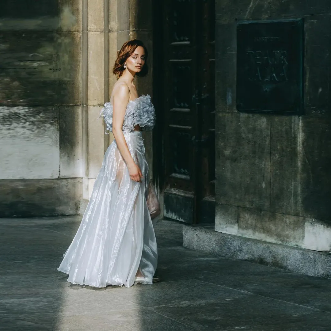 Сексуальные платья для выпускного вечера шикарные без рукавов с оборками