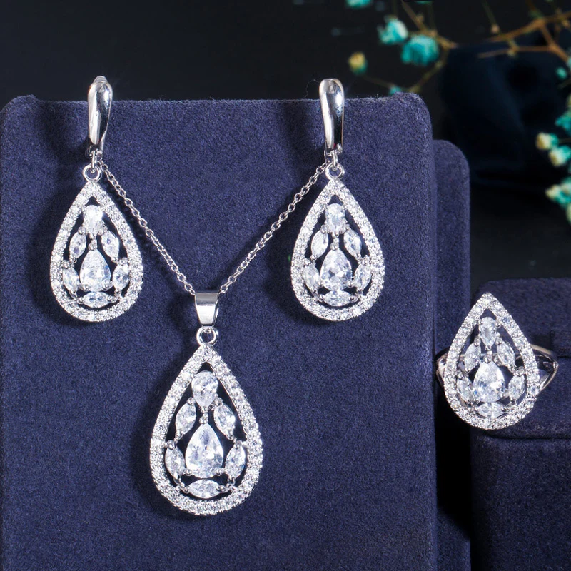 

ThreeGraces Shining White Cubic Zirconia Water Drop Shape Earring Necklace Ring Set for Women Summer Fashion Party Jewelry JS554