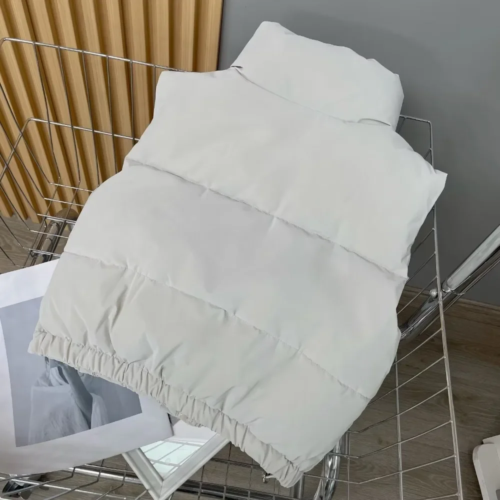 Зимний модный женский жилет TRAF ZR с боковыми вставками и карманами эластичный