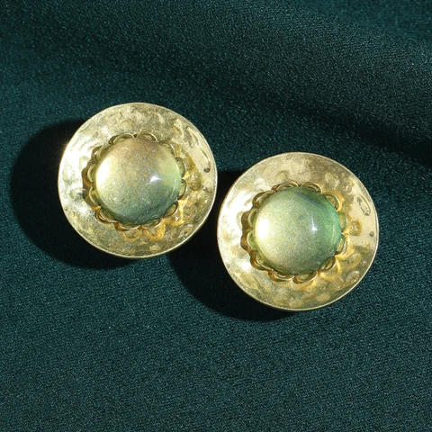 Серьги-гвоздики STALAIT винтажные зелёные стеклянные