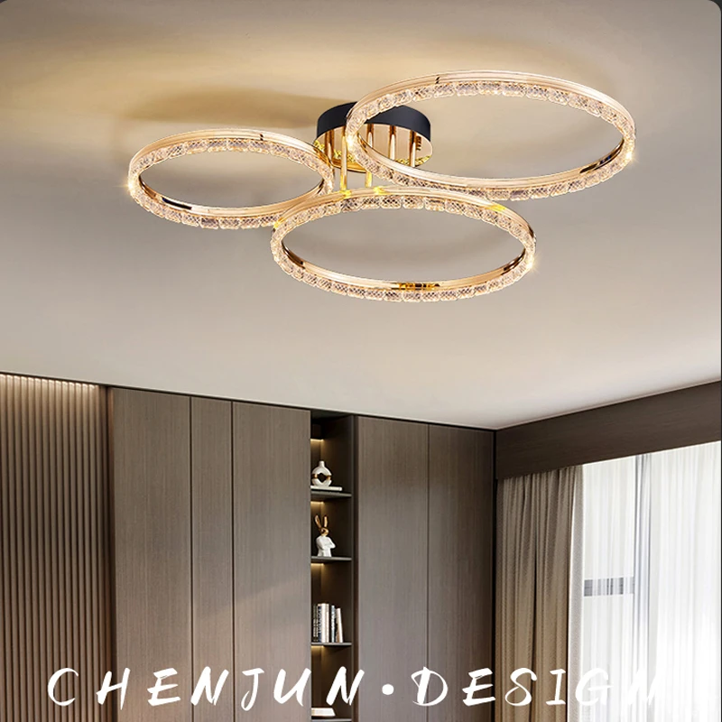 Люстры с оригинальными плафонами