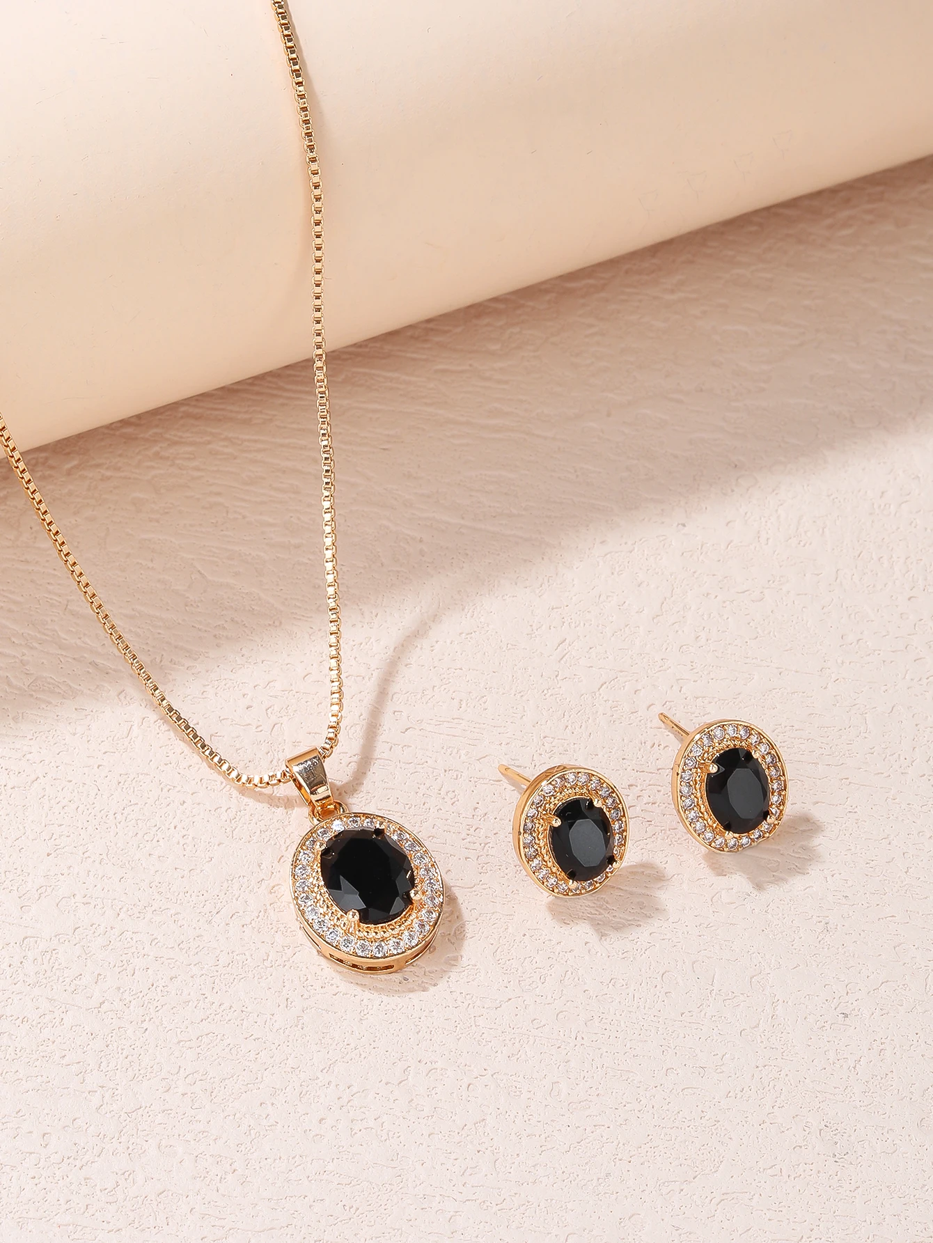 

DM Design Black Crystal Pendant Necklace Earrings 3 Piece Jewelry Set