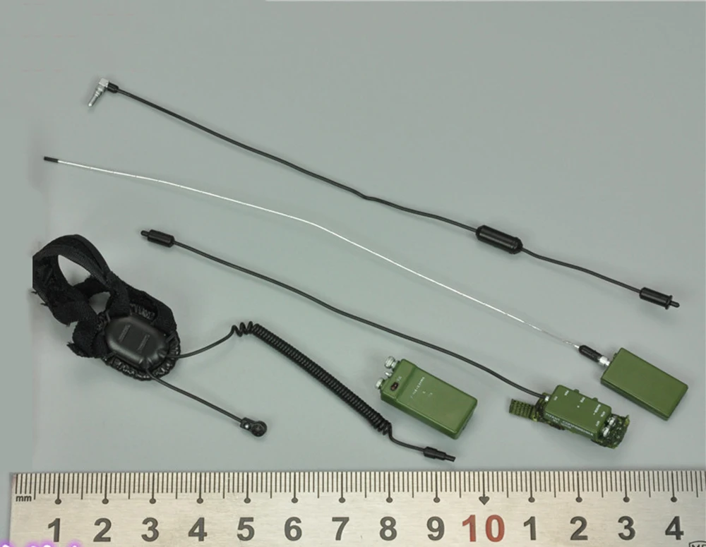 

Best Sell DAMTOYS 1/6 DAM 78070 Russian Navy Infantry Communication System and Headset Model For Doll Soldier Scene Component