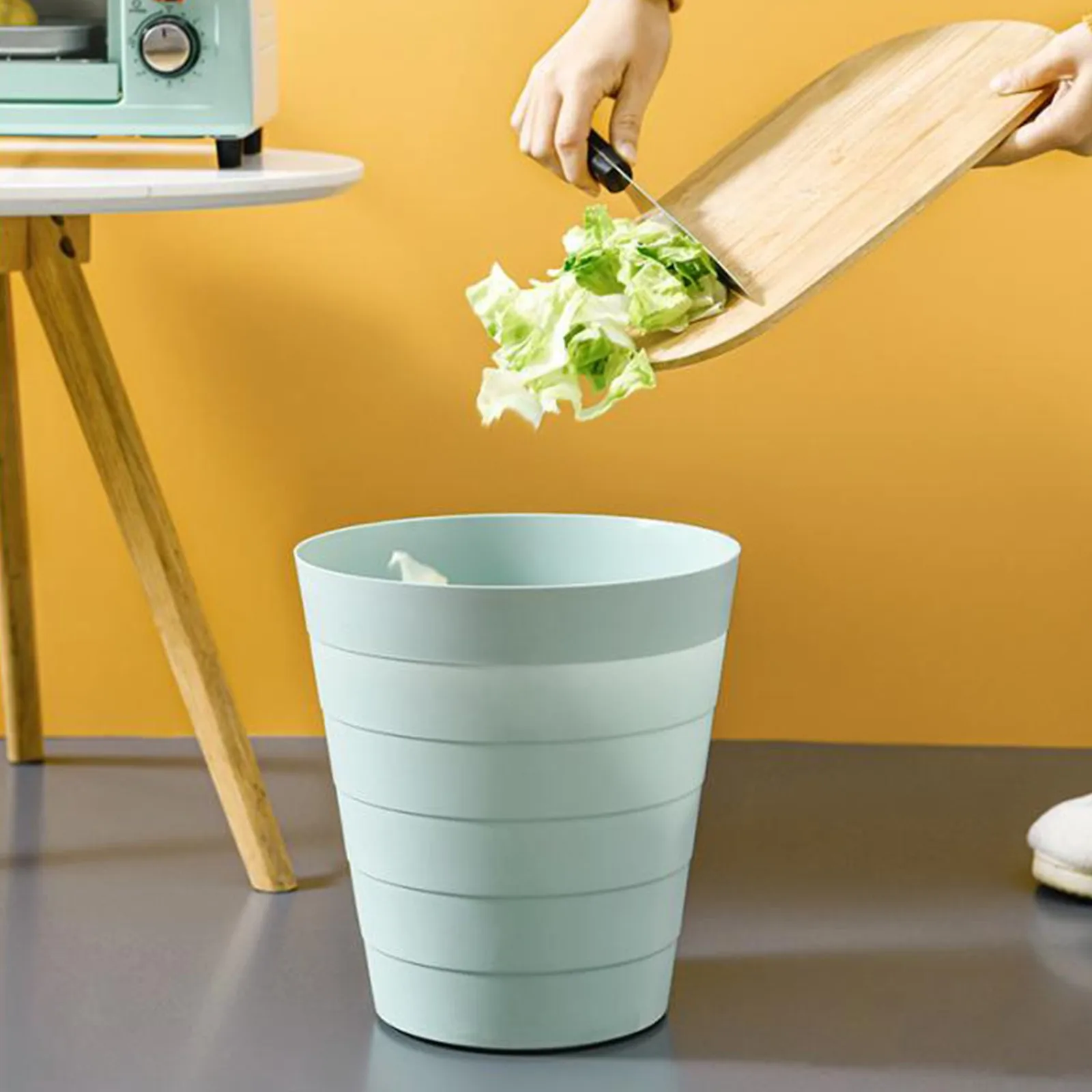 Круглая пластиковая маленькая мусорная корзина 9 л с крышкой для ванной комнаты