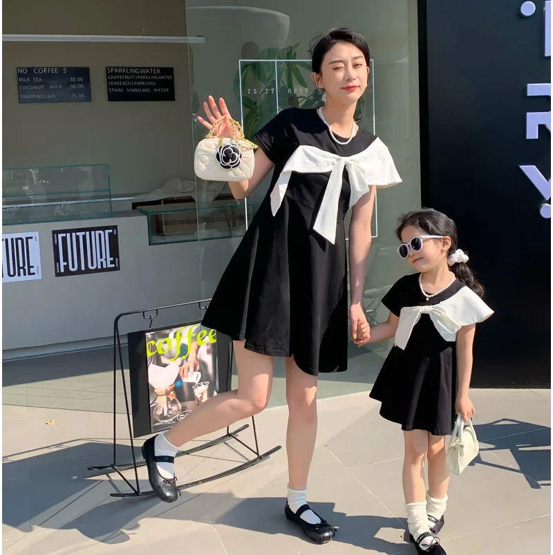 

Family Bow Mom Daughter Dresses 2023 Summer New Ladies Dress Fashion Mama and Baby Girl Maching Clothes Children Princess Dress