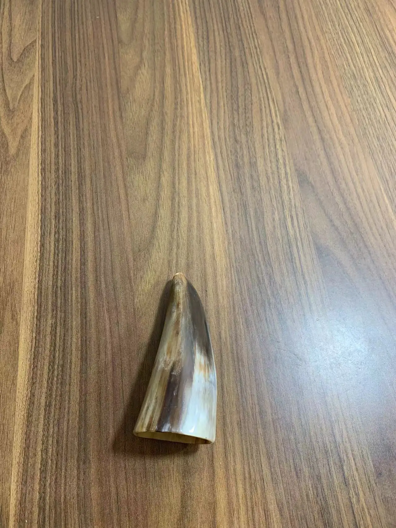 Коричневый Unquie с рисунком натуральный массажный рог яка стоячий цилиндр