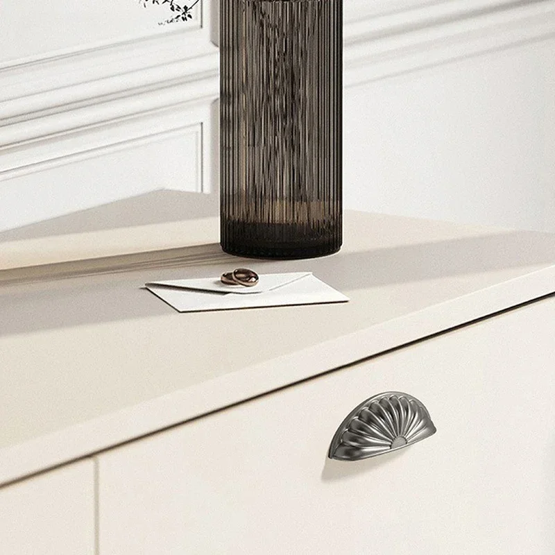 Многоцветный шкаф в форме ракушки ручка североевропейском стиле антикварная