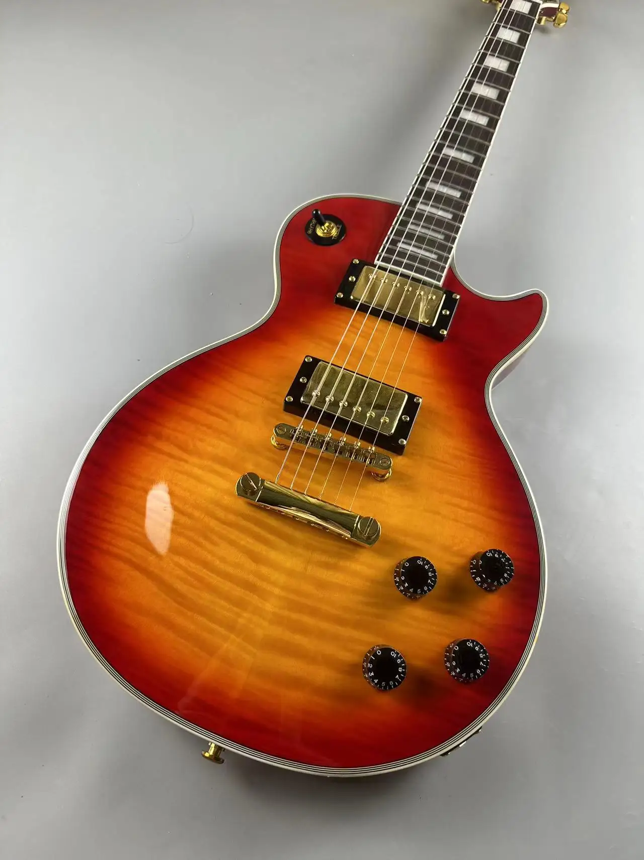 Customized electric guitar sunrise sunflower Caston gold accessories quick shipping