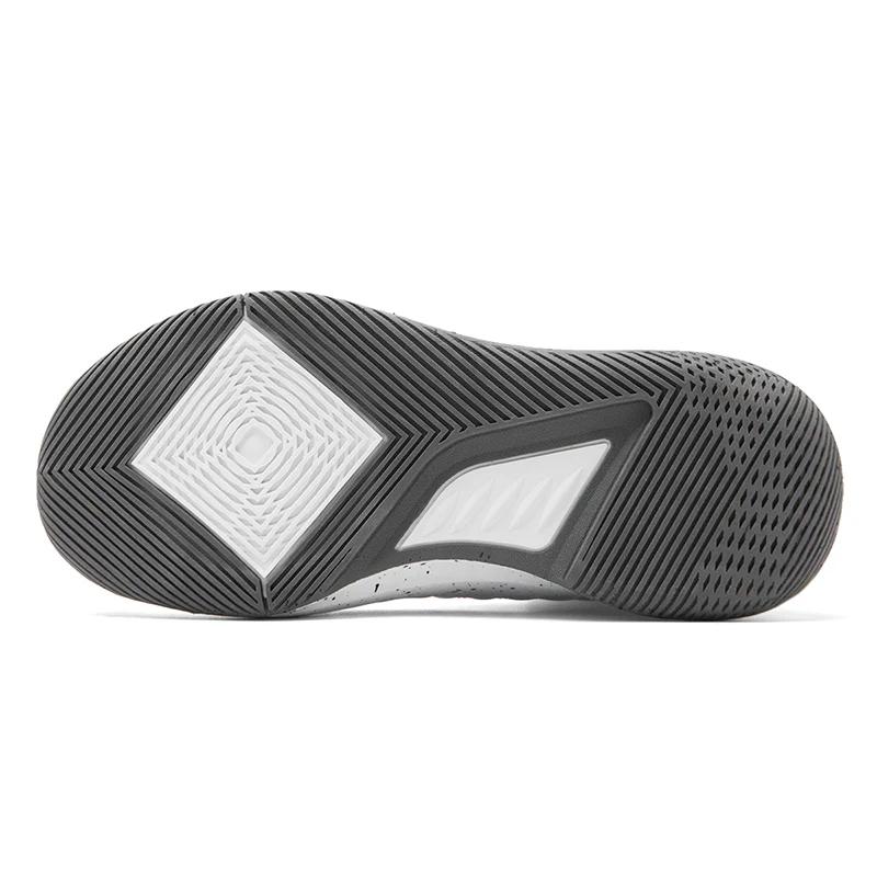 Men Basketball Shoes High Top Sneakers Men Retro Basketball Shoes Lace Up Trend Men Sneakers Walking Shoes Gym Training