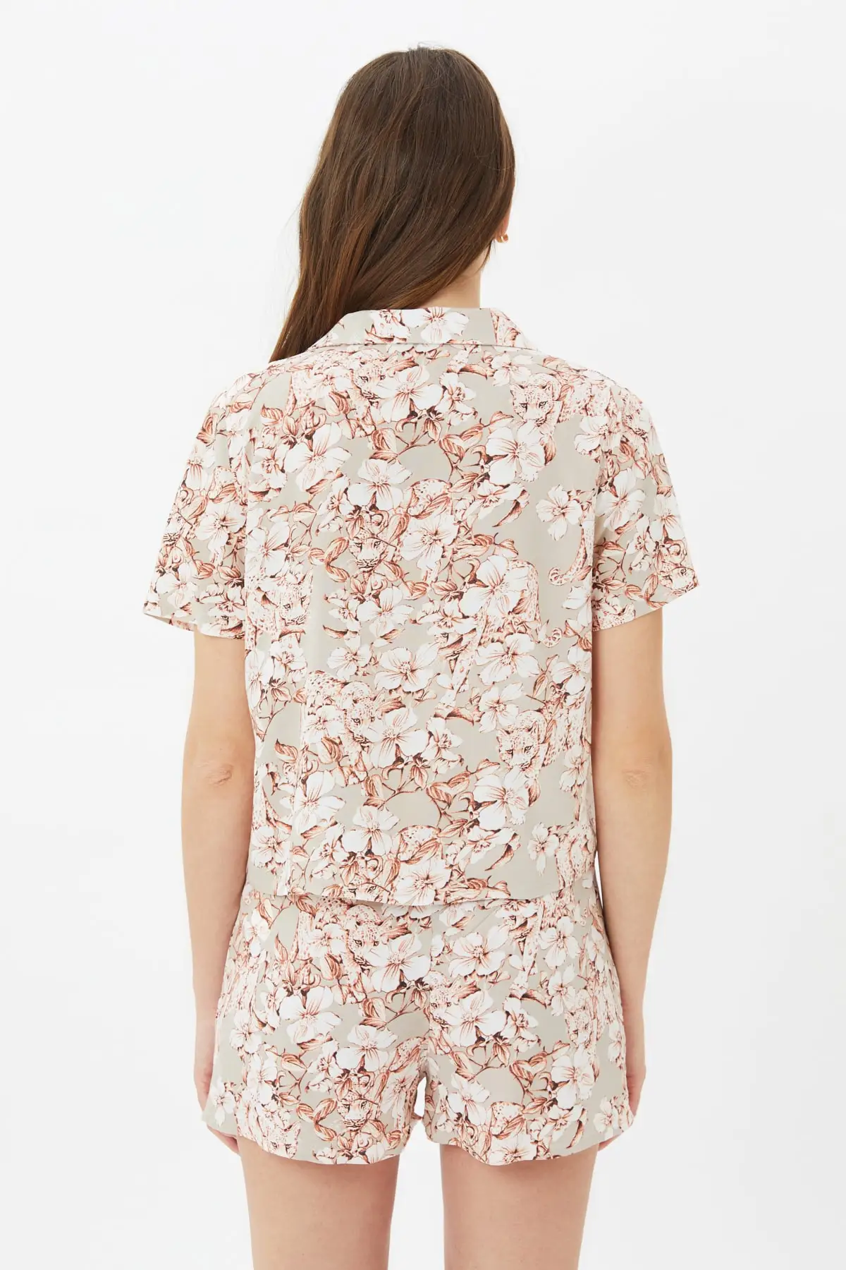 

Trendyol Flower Pattern Woven Pajamas set THMSS21PT1491