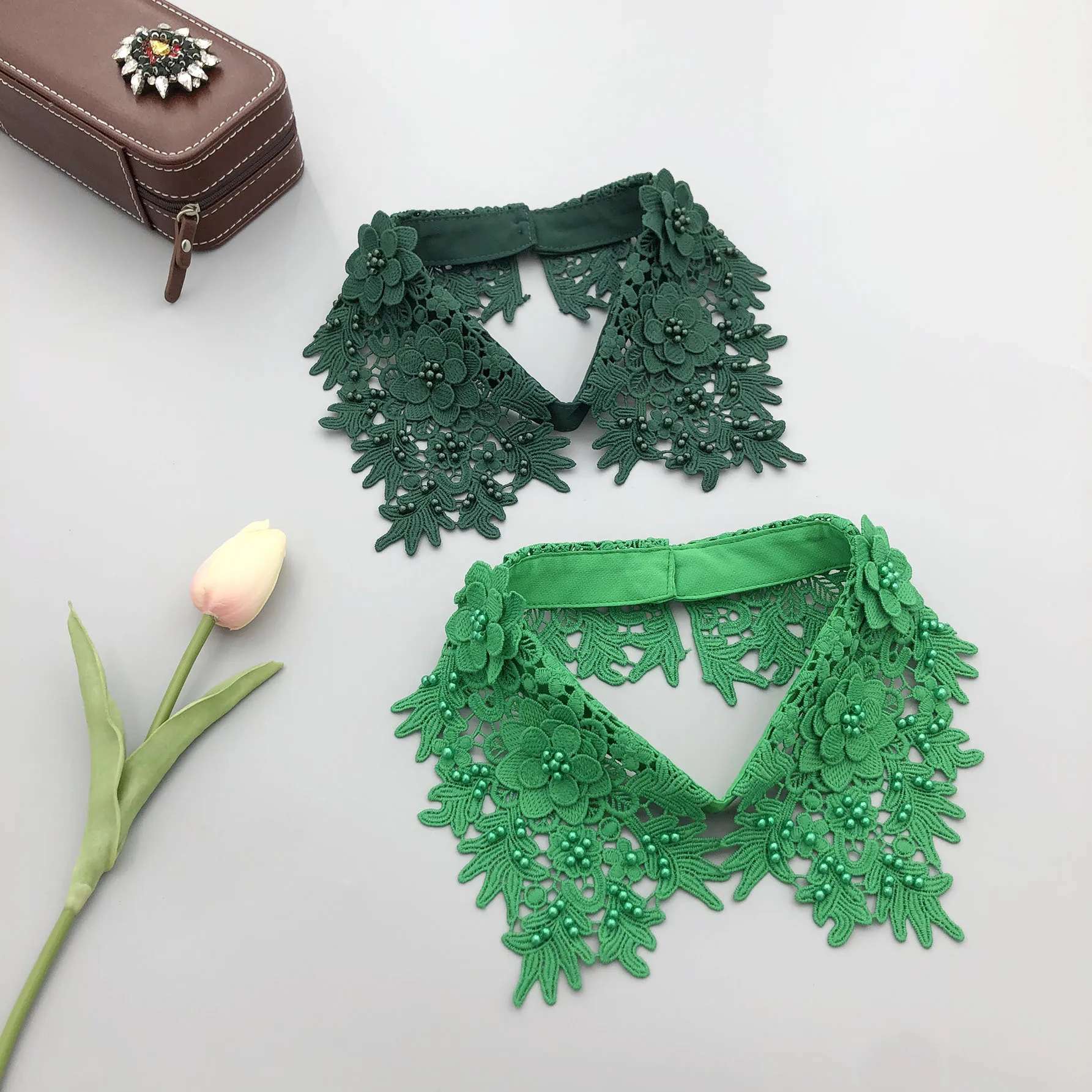 

Fashion Hollow Out Embroidery Shirt Fake Collar Tie for Women Detachable Collar Blouse Tops Shirt False Collar Clothes Accessory
